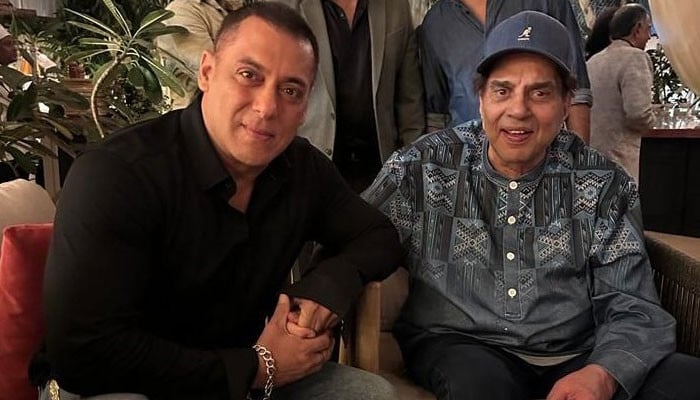 سلمان خان کا دھرمیندر سے گہری محبت و عقیدت کا اظہار